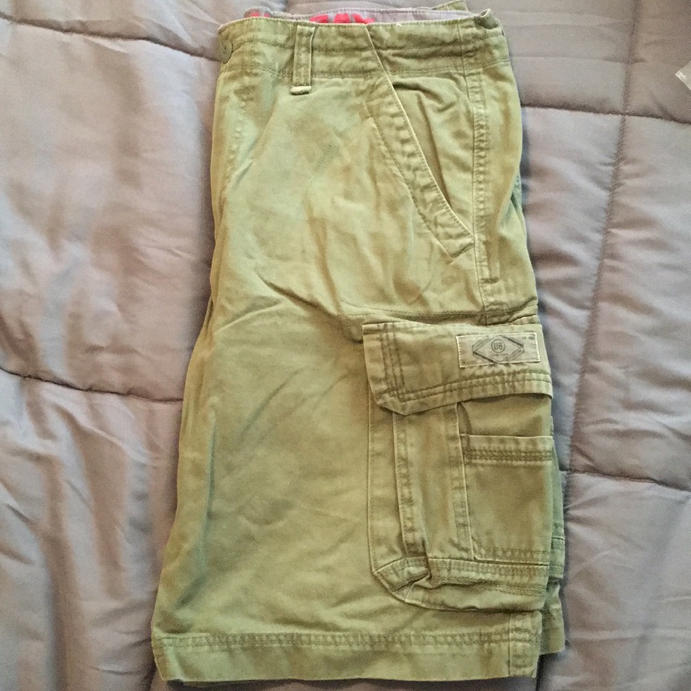 Men’s cargo shorts